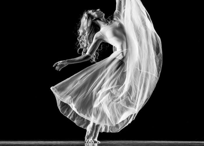 Black and White artistic photo of a dancer
