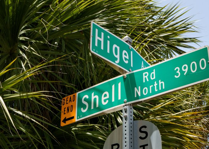 Shell Road Sign